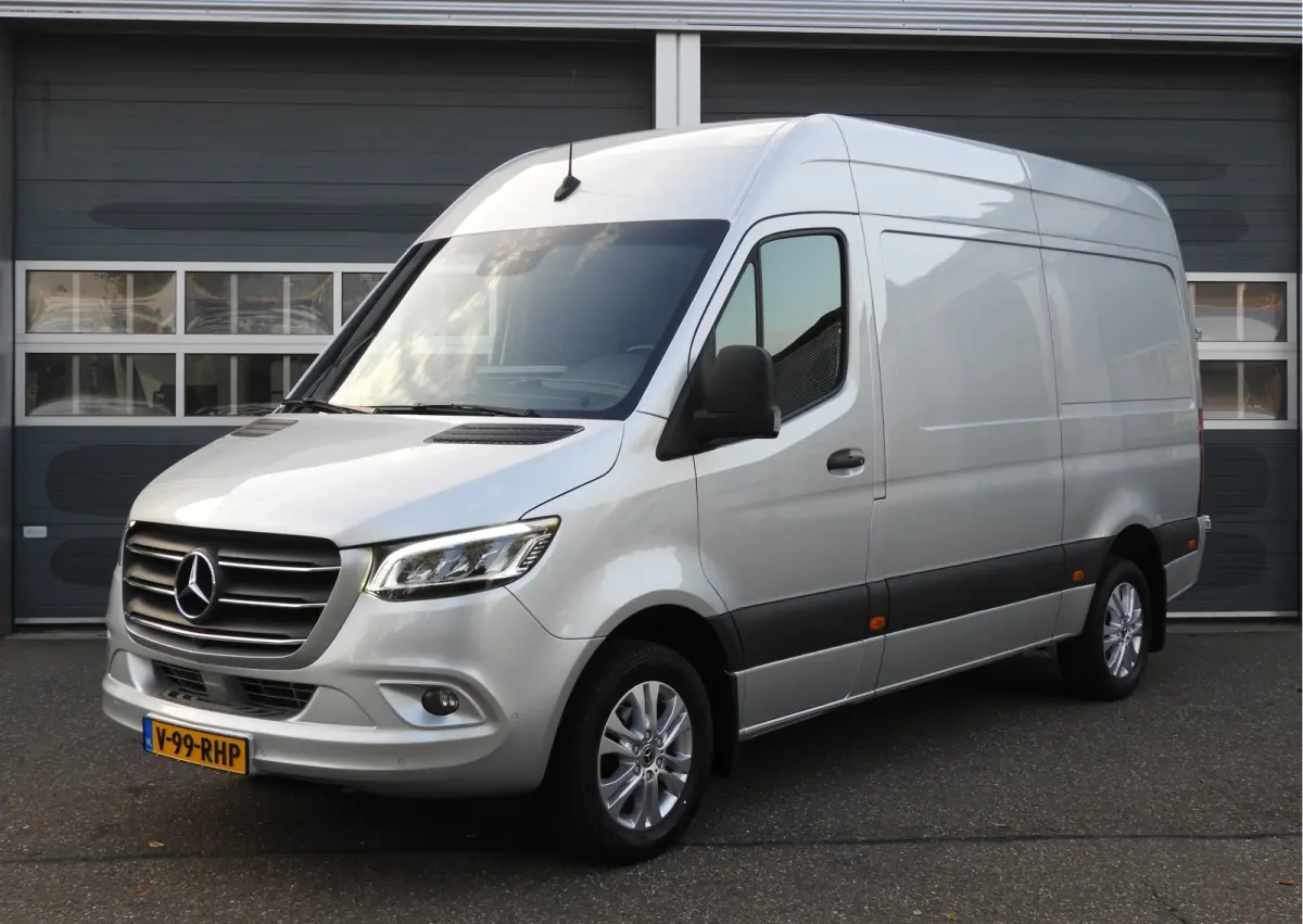 319 1.9 CDI L2H2 RWD AUT | 360° CAMERA | 2.8t TREKGEWICHT | DISTRONIC