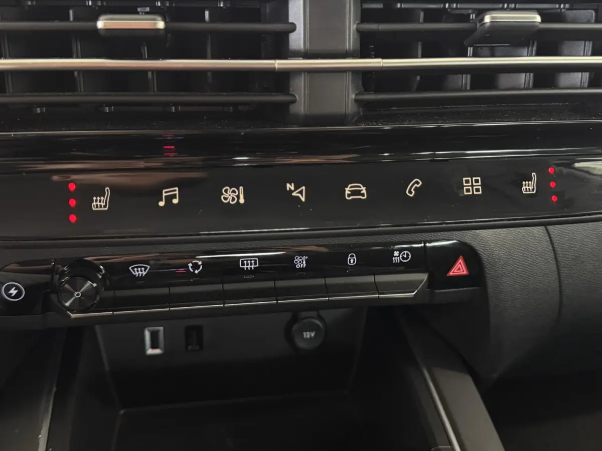 1.6 Plug-in Hybrid 225 Business Plus | Automaat | Clima | ACC | Camera | Navi | Carplay | Stoel verwarming |  ( Vestiging - Vianen, Sportlaan 7 )