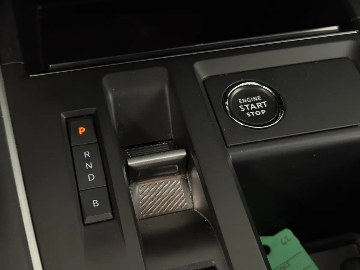 1.6 Plug-in Hybrid 225 Business Plus | Automaat | Clima | ACC | Camera | Navi | Carplay | Stoel verwarming |  ( Vestiging - Vianen, Sportlaan 7 )