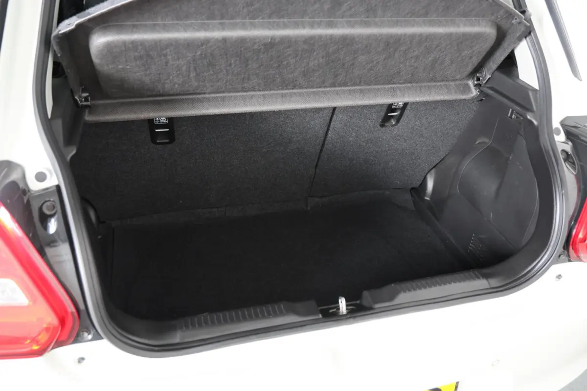 1.2 Comfort Smart Hybrid - Afneembare trekhaak - Stoelverwarming - Camera