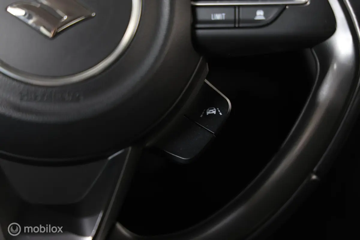 1.2 Comfort Smart Hybrid - Afneembare trekhaak - Stoelverwarming - Camera