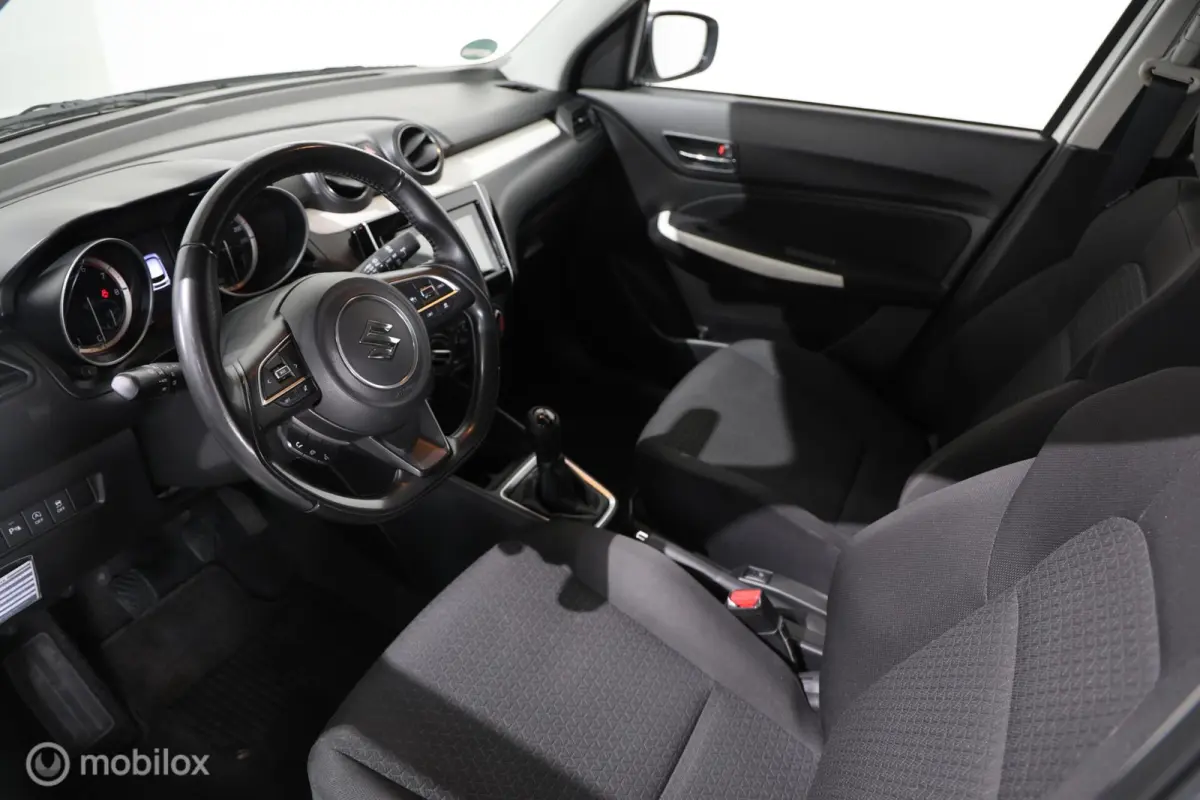 1.2 Comfort Smart Hybrid - Afneembare trekhaak - Stoelverwarming - Camera