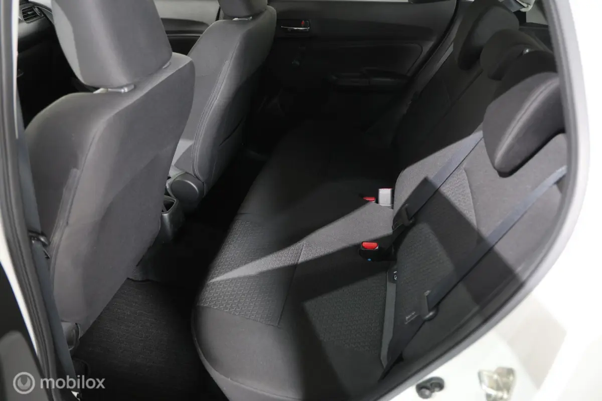 1.2 Comfort Smart Hybrid - Afneembare trekhaak - Stoelverwarming - Camera