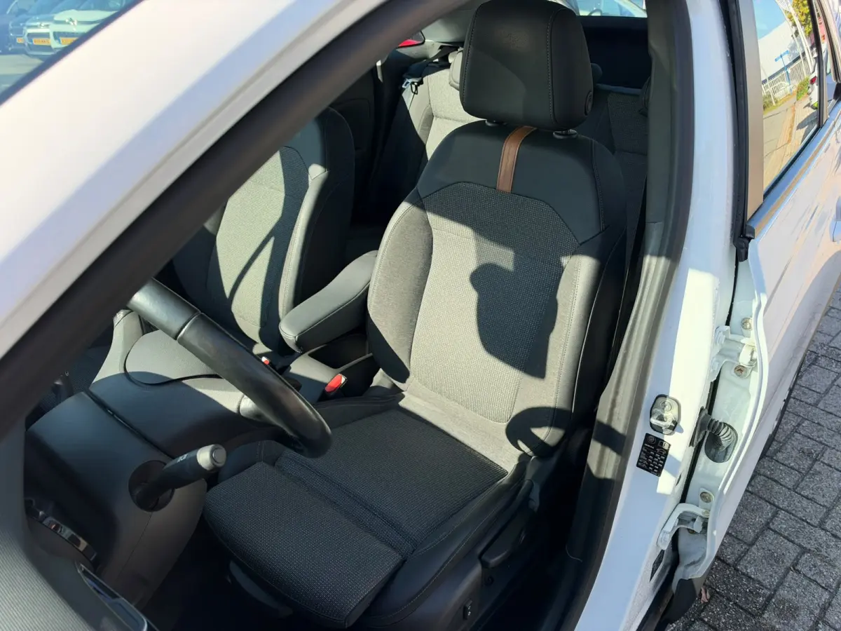 1.2 Turbo Elegance, Navigatie, Camera, Automaat, Stoel/Stuur verwarming, 1ste eigenaar, Dealer auto
