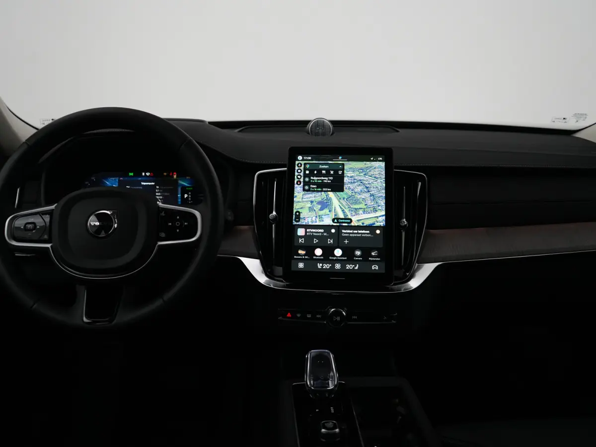 T8 Recharge AWD Ultra Dark | Luchtvering | Bowers & Wilkins | 360° | Head-Up | Massage | Panoramadak | Trekhaak