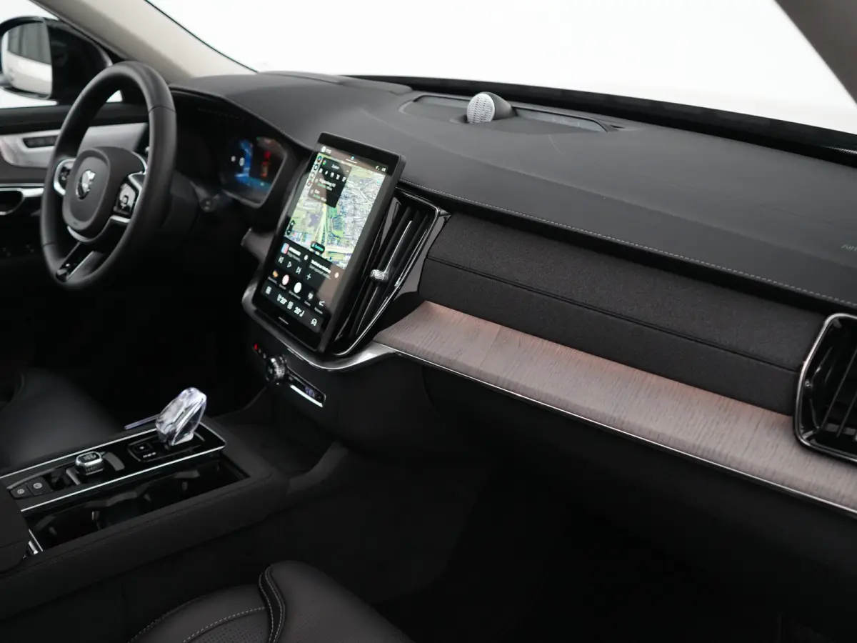 T8 Recharge AWD Ultra Dark | Luchtvering | Bowers & Wilkins | 360° | Head-Up | Massage | Panoramadak | Trekhaak