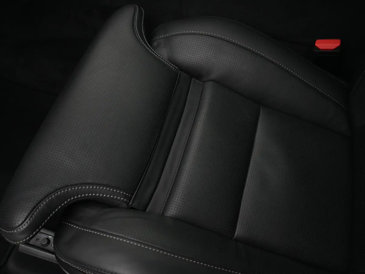 T8 Recharge AWD Ultra Dark | Luchtvering | Bowers & Wilkins | 360° | Head-Up | Massage | Panoramadak | Trekhaak