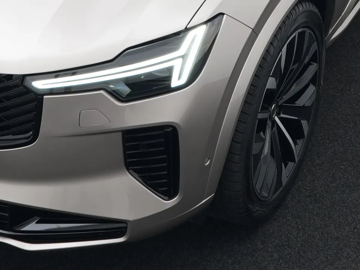 T8 Recharge AWD Ultra Dark | Luchtvering | Bowers & Wilkins | 360° | Head-Up | Massage | Panoramadak | Trekhaak