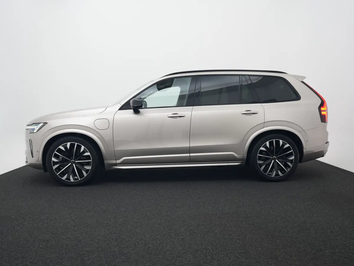 T8 Recharge AWD Ultra Dark | Luchtvering | Bowers & Wilkins | 360° | Head-Up | Massage | Panoramadak | Trekhaak