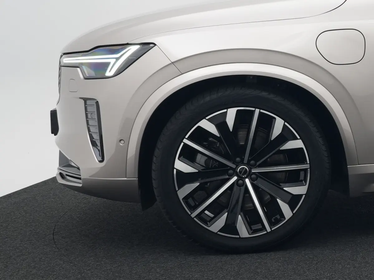 T8 Recharge AWD Ultra Dark | Luchtvering | Bowers & Wilkins | 360° | Head-Up | Massage | Panoramadak | Trekhaak