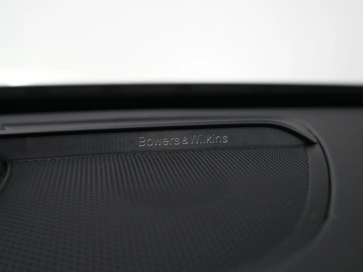 T8 Recharge AWD Ultra Dark | Luchtvering | Bowers & Wilkins | 360° | Head-Up | Massage | Panoramadak | Trekhaak