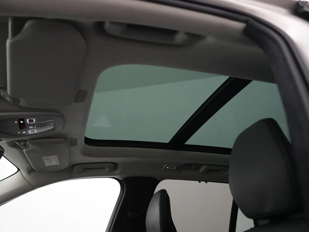 T8 Recharge AWD Ultra Dark | Luchtvering | Bowers & Wilkins | 360° | Head-Up | Massage | Panoramadak | Trekhaak