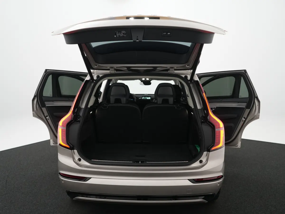 T8 Recharge AWD Ultra Dark | Luchtvering | Bowers & Wilkins | 360° | Head-Up | Massage | Panoramadak | Trekhaak