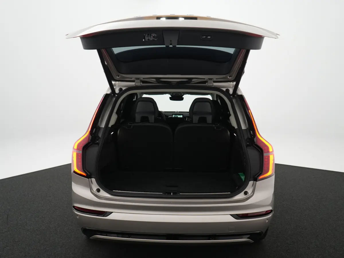 T8 Recharge AWD Ultra Dark | Luchtvering | Bowers & Wilkins | 360° | Head-Up | Massage | Panoramadak | Trekhaak