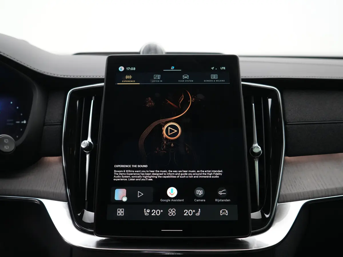T8 Recharge AWD Ultra Dark | Luchtvering | Bowers & Wilkins | 360° | Head-Up | Massage | Panoramadak | Trekhaak