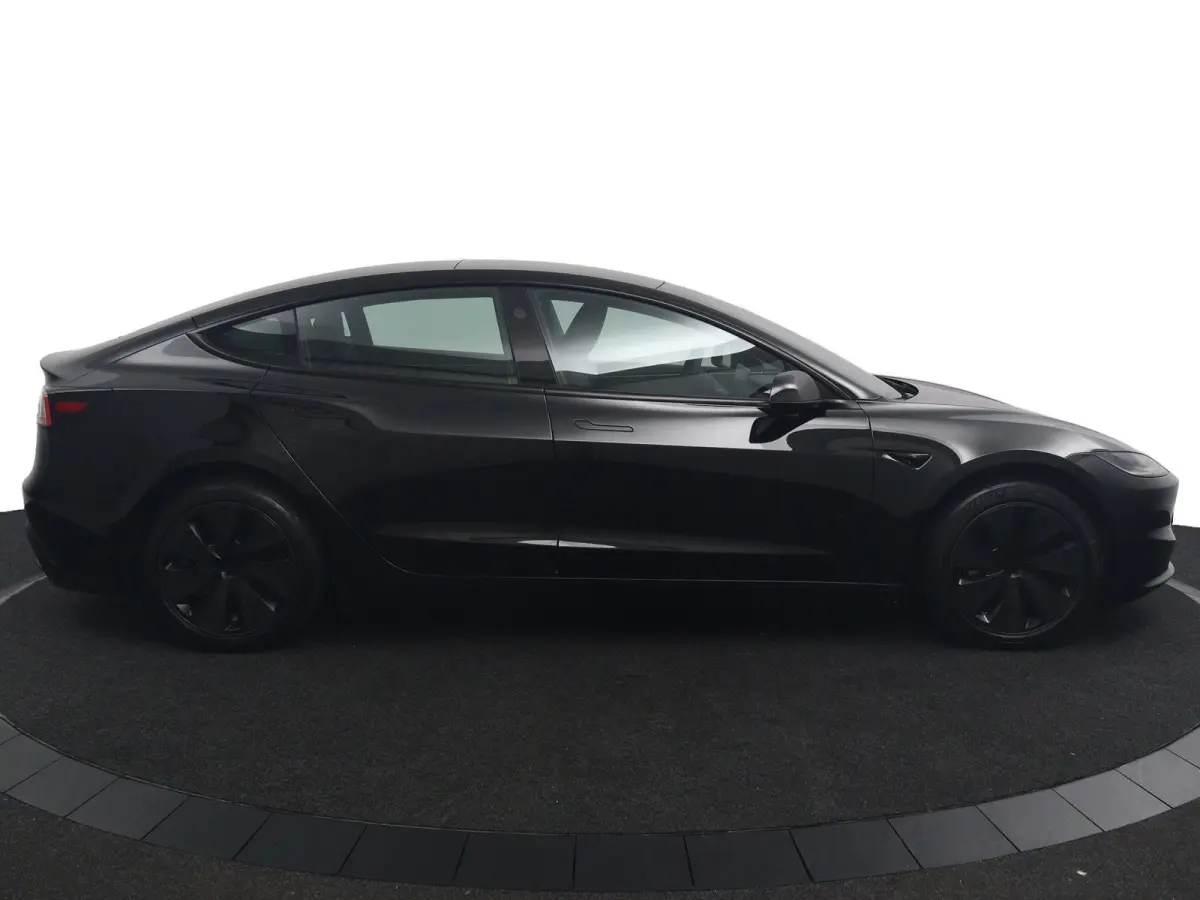 Premium Long Range AWD 78 kWh | Panoramadak | Stoelventilatie | Stoelverwarming | Adaptive Cruise | Navigatie |