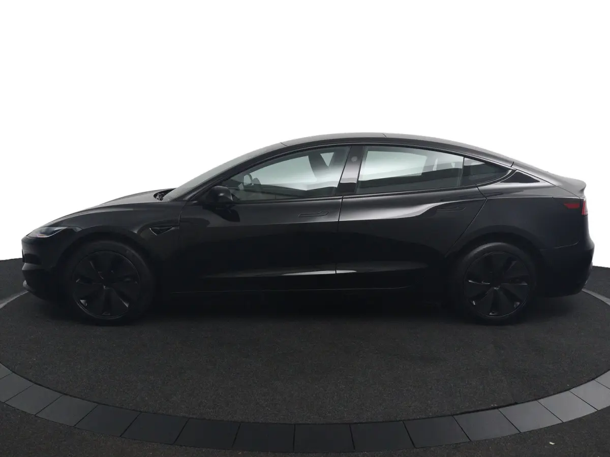 Premium Long Range AWD 78 kWh | Panoramadak | Stoelventilatie | Stoelverwarming | Adaptive Cruise | Navigatie |