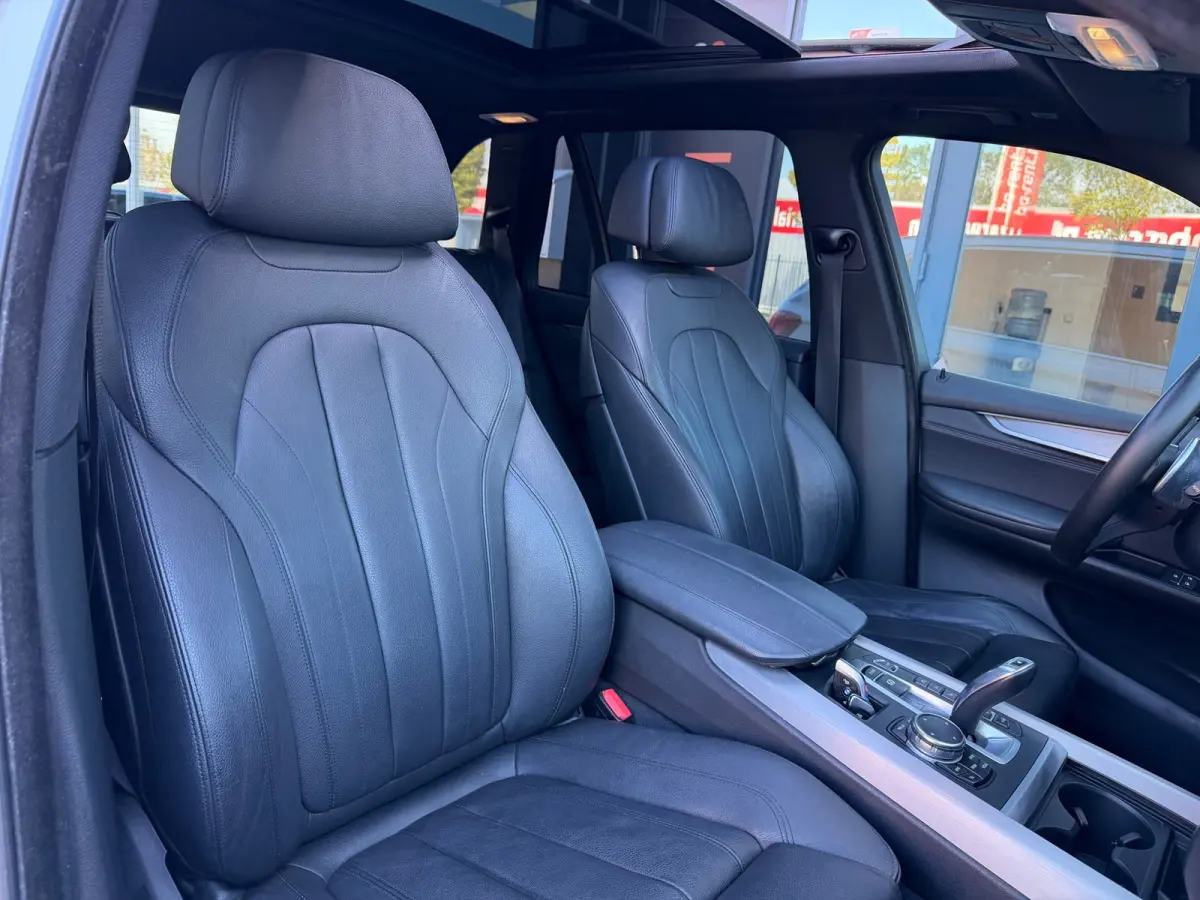 XDrive40e High Executive M Sport | Pano | Camera| Leer