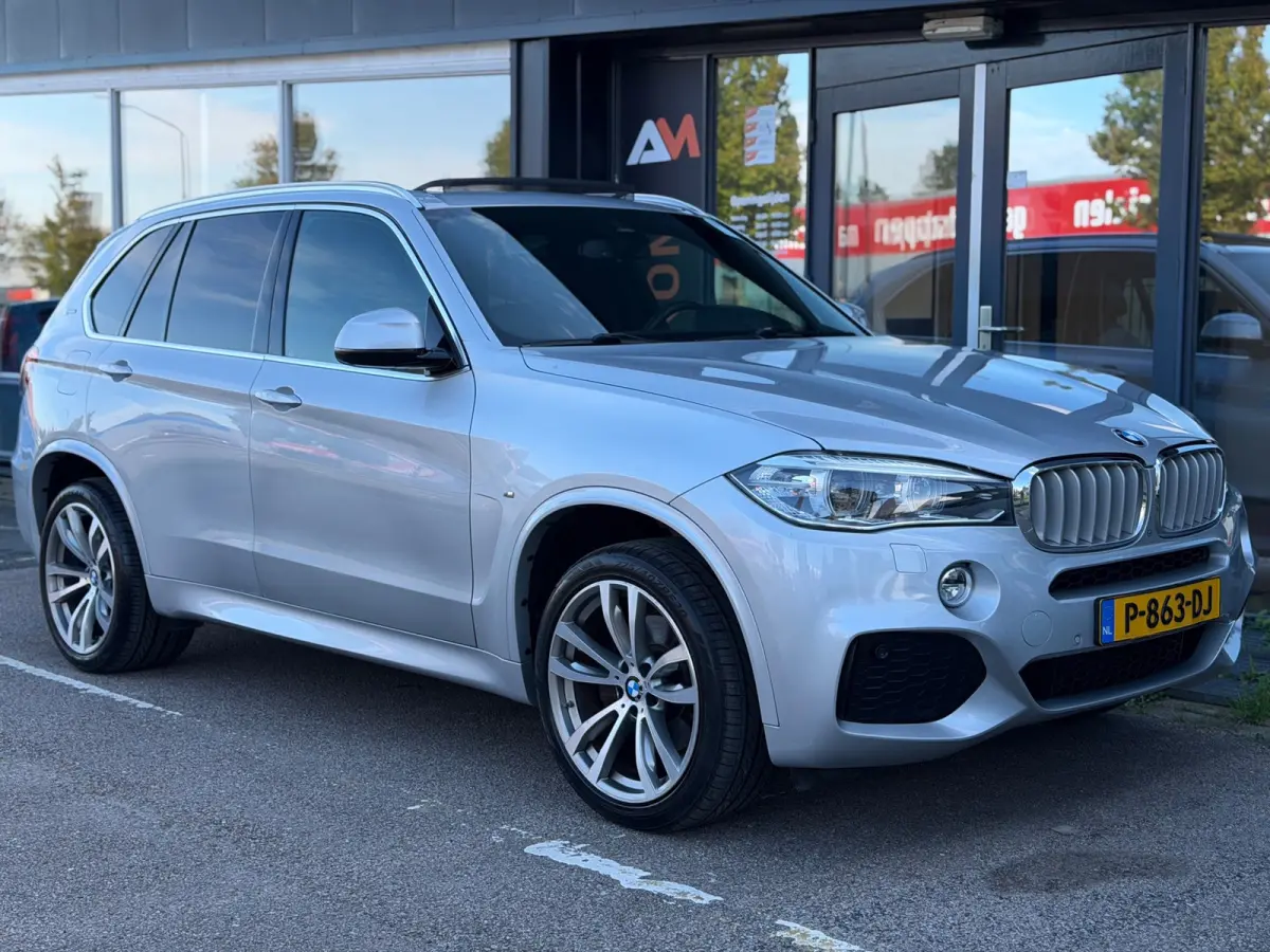 XDrive40e High Executive M Sport | Pano | Camera| Leer