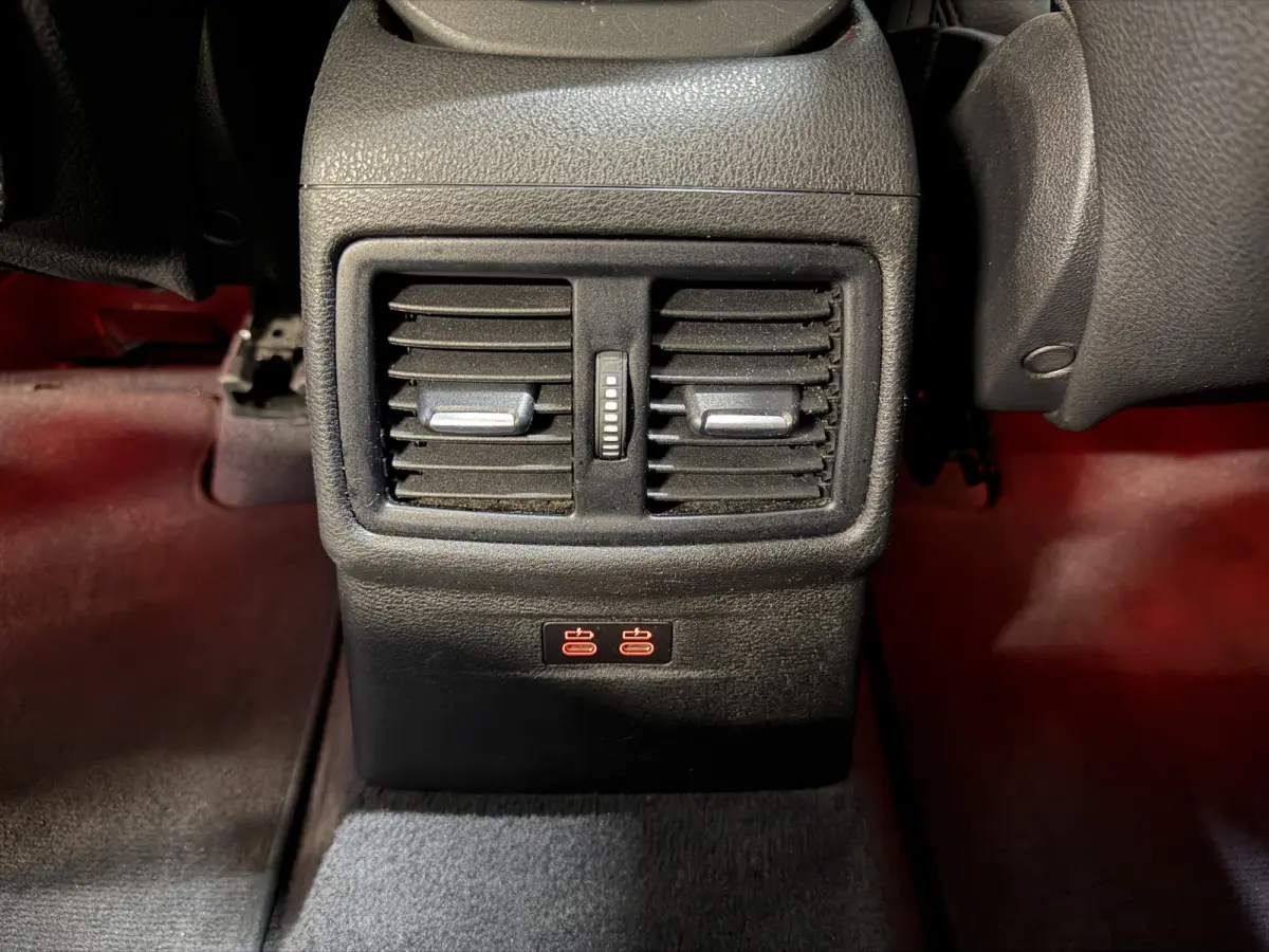 xDrive25e Executive | Pano | Head-up | Leder | M-stuur + velgen | Camera | Full LED | Dealer onderhouden