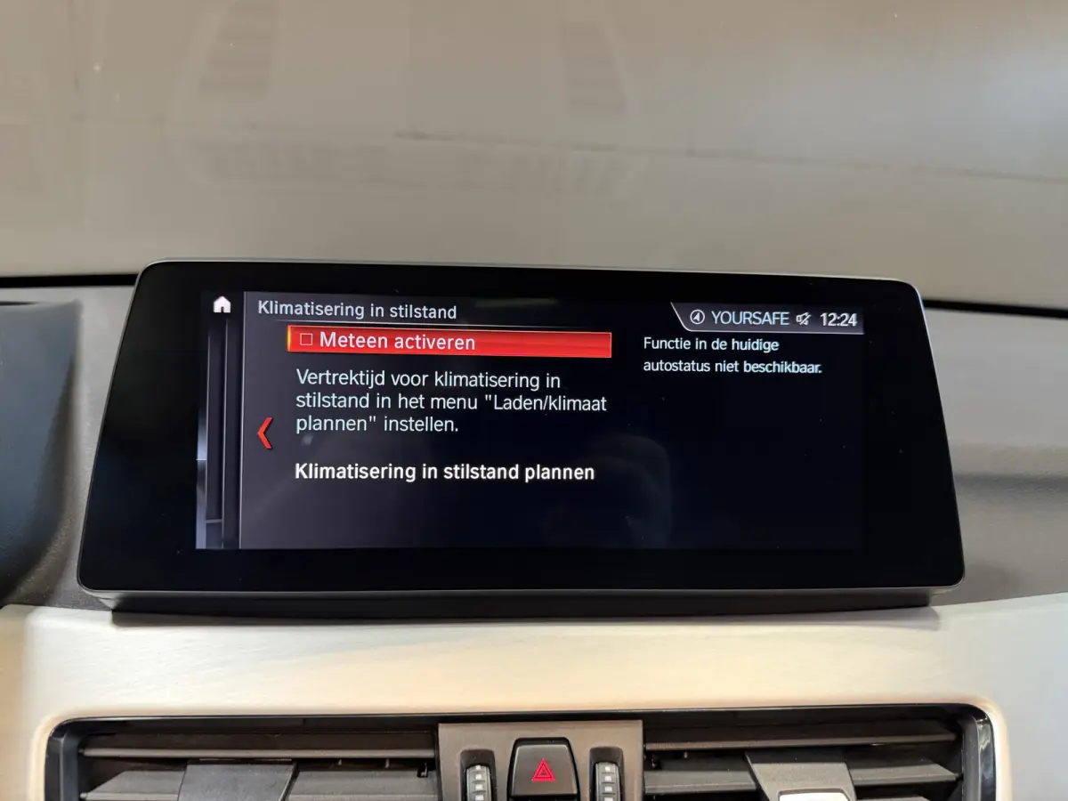 xDrive25e Executive | Pano | Head-up | Leder | M-stuur + velgen | Camera | Full LED | Dealer onderhouden