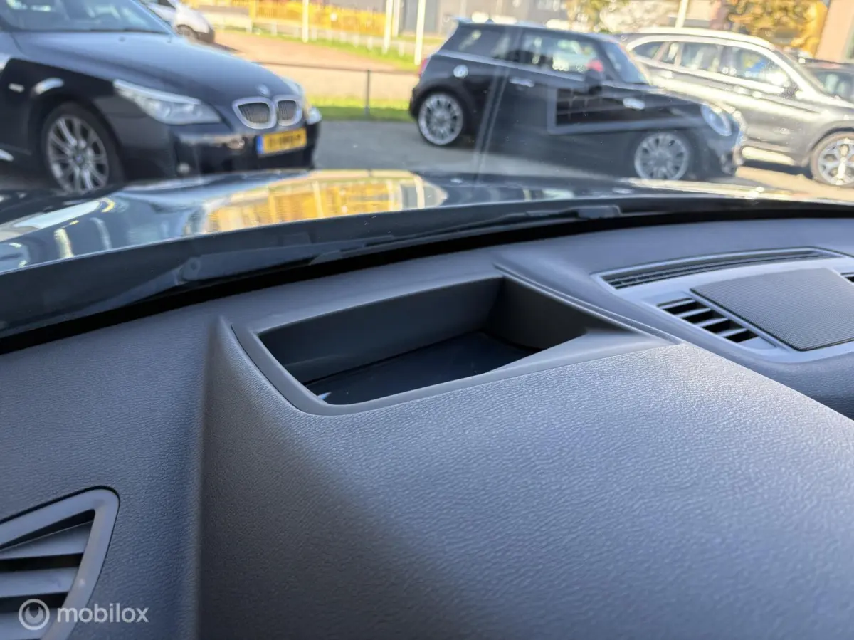 sDrive20i High Executive Panorama / HUD / Trekhaak