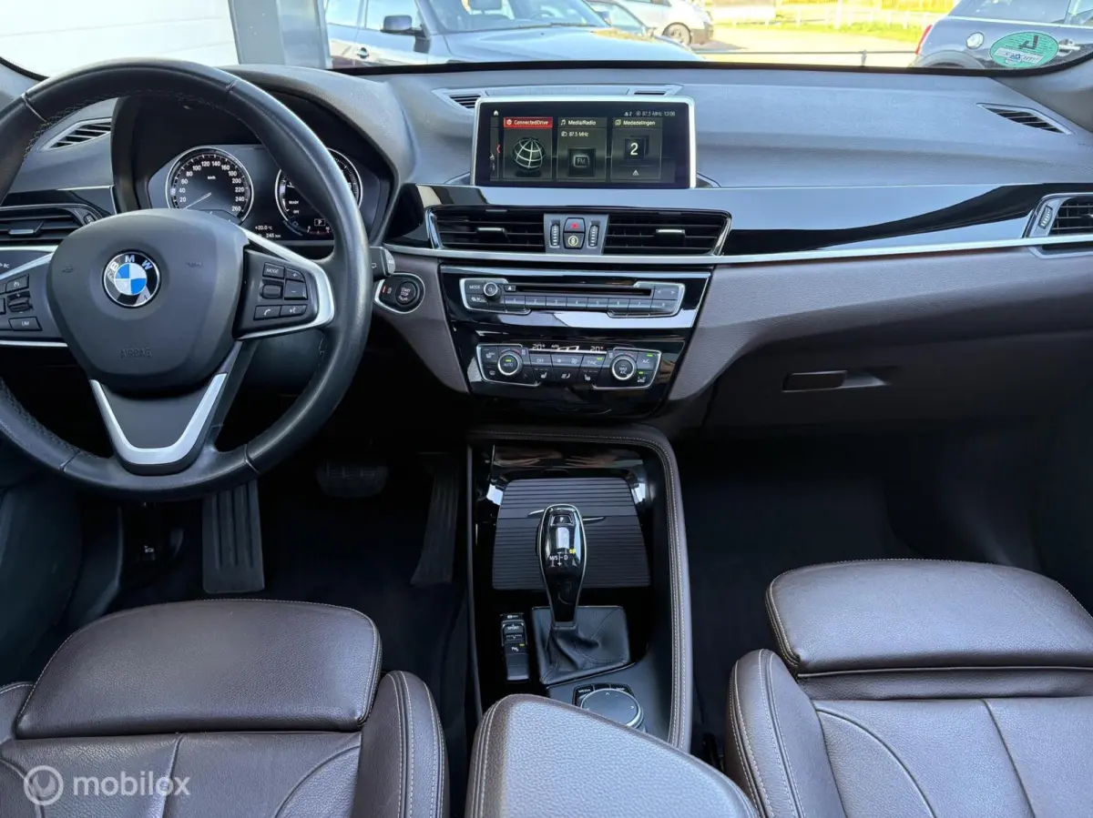 sDrive20i High Executive Panorama / HUD / Trekhaak