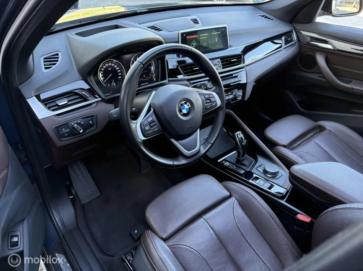 sDrive20i High Executive Panorama / HUD / Trekhaak