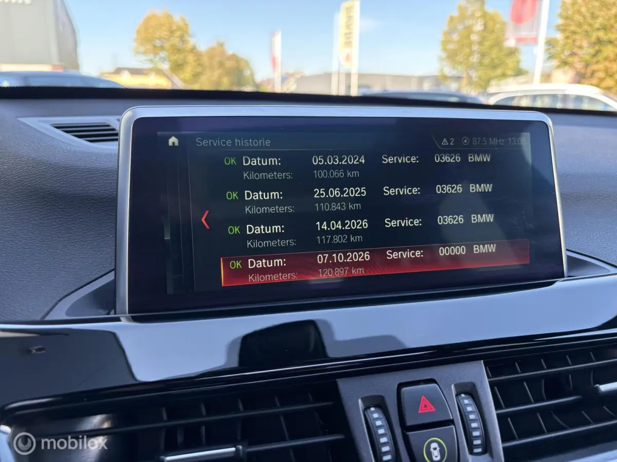 sDrive20i High Executive Panorama / HUD / Trekhaak