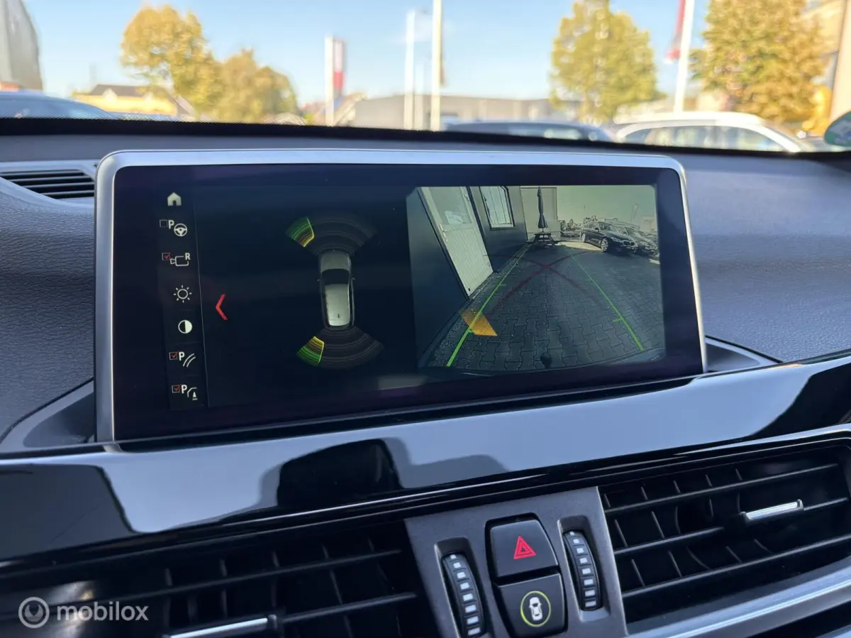 sDrive20i High Executive Panorama / HUD / Trekhaak