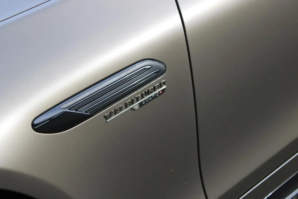Roadster AMG 63 4MATIC+ Monzagrijs Magno | 4-Wielsturing | Burmester | Digital Light | Airscarf | Rode Kap | Memory | Keyless | Night | Distronic | BTW