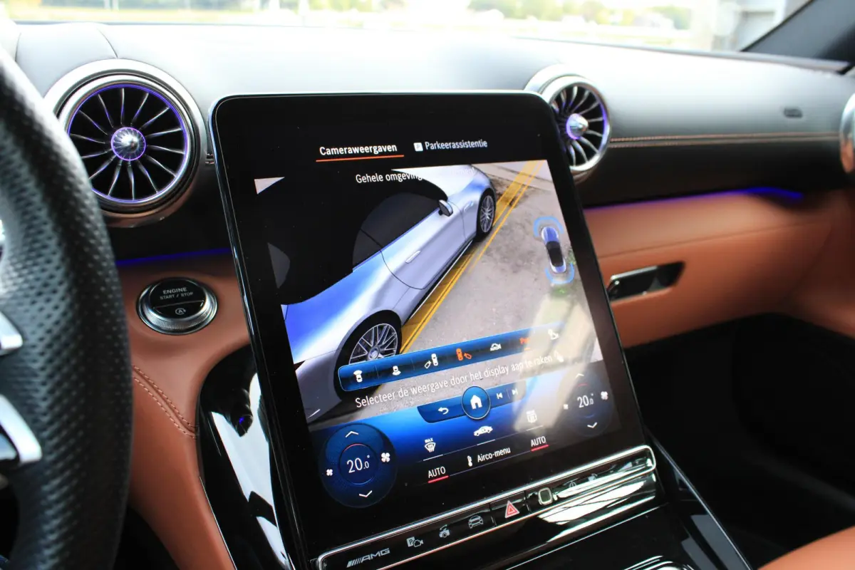 Roadster AMG 63 4MATIC+ Monzagrijs Magno | 4-Wielsturing | Burmester | Digital Light | Airscarf | Rode Kap | Memory | Keyless | Night | Distronic | BTW