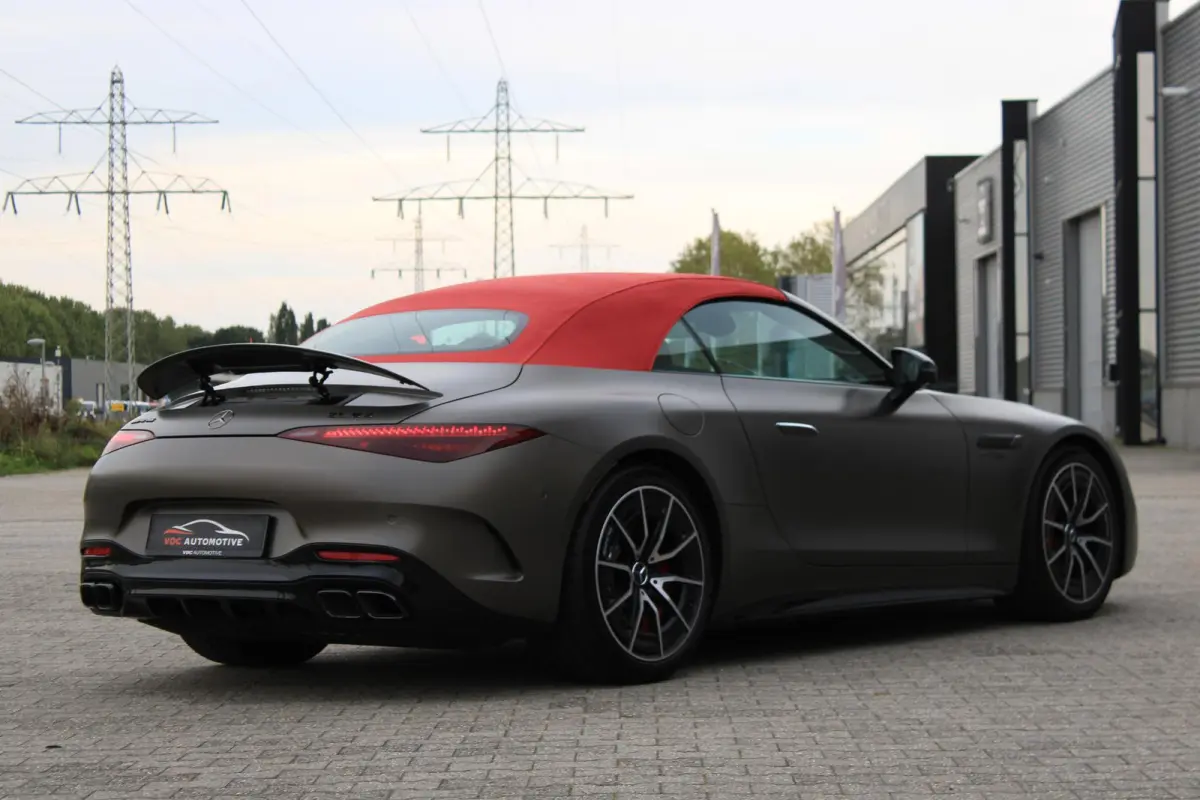 Roadster AMG 63 4MATIC+ Monzagrijs Magno | 4-Wielsturing | Burmester | Digital Light | Airscarf | Rode Kap | Memory | Keyless | Night | Distronic | BTW