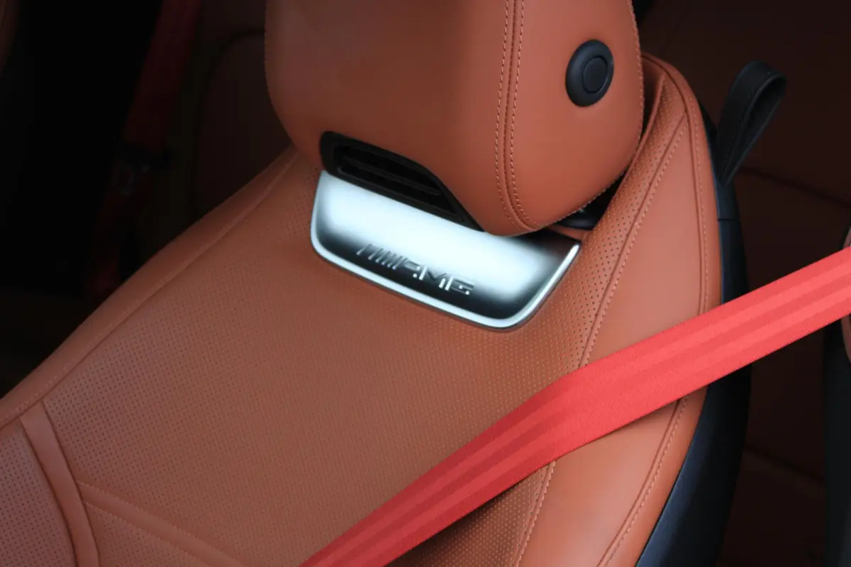 Roadster AMG 63 4MATIC+ Monzagrijs Magno | 4-Wielsturing | Burmester | Digital Light | Airscarf | Rode Kap | Memory | Keyless | Night | Distronic | BTW