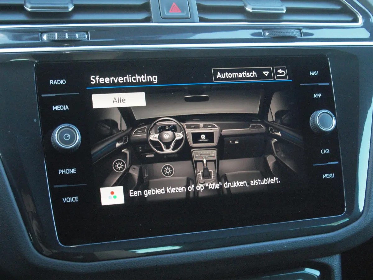 1.4 TSI eHybrid R-Line Business+ | Trekhaak | Apple Carplay | Sfeerverlichting | ACC | Virtual Cockpit | NL-Auto |