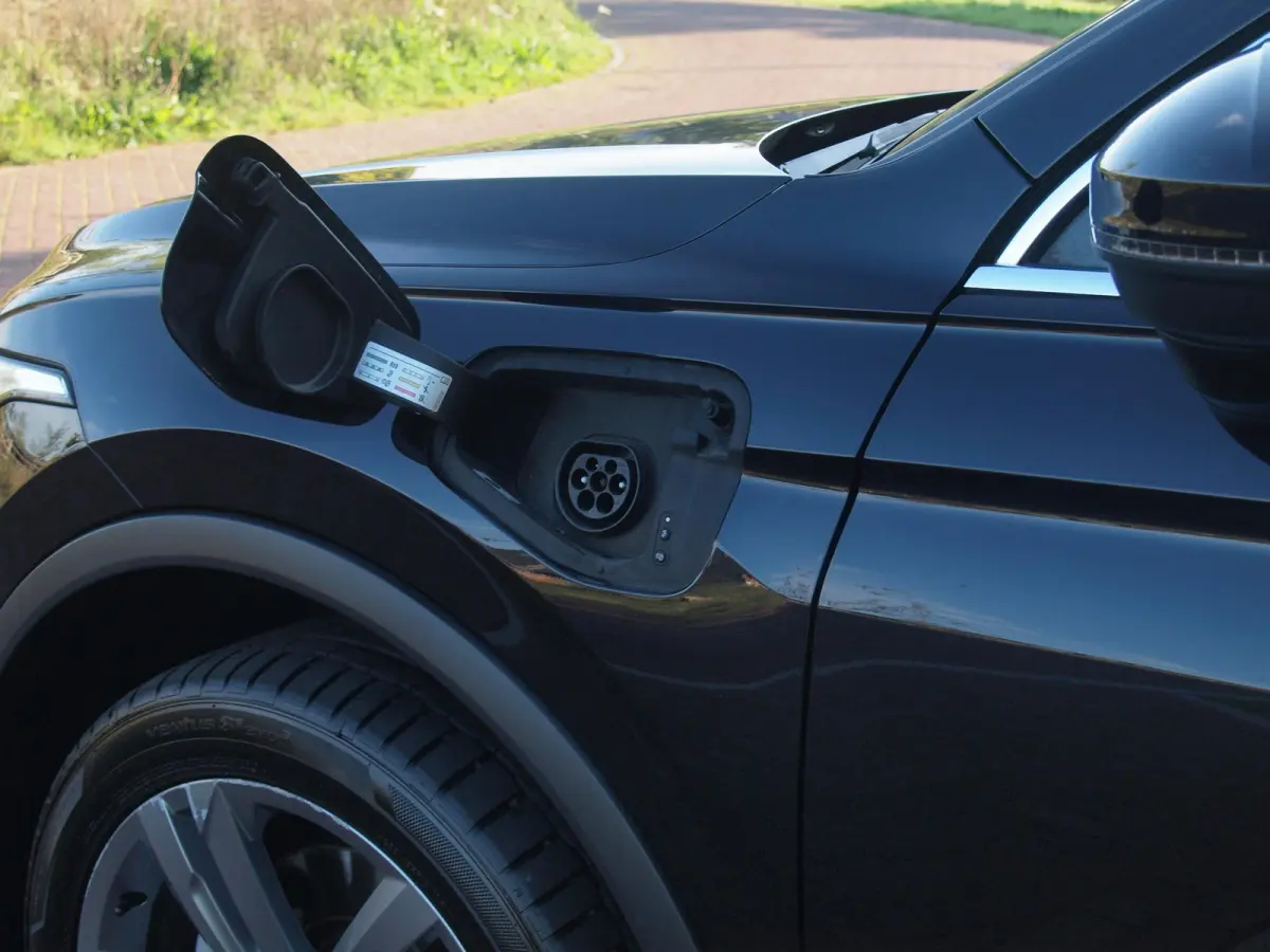 1.4 TSI eHybrid R-Line Business+ | Trekhaak | Apple Carplay | Sfeerverlichting | ACC | Virtual Cockpit | NL-Auto |