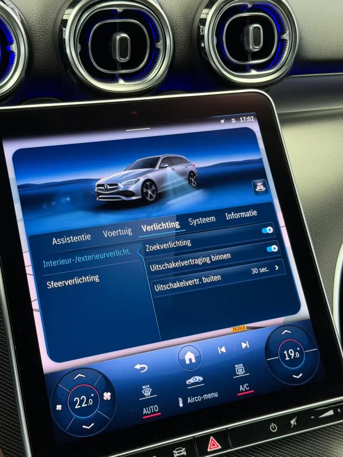 300 e Luxury Line Camera CarPlay BTW