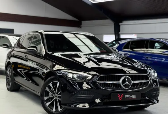 300 e Luxury Line Camera CarPlay BTW