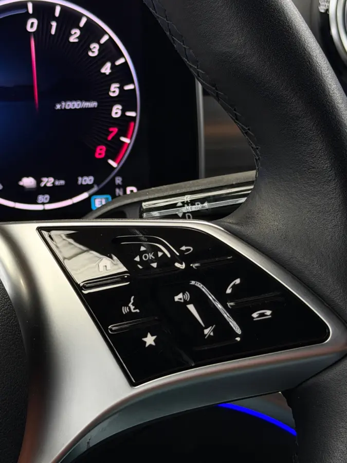 300 e Luxury Line Camera CarPlay BTW