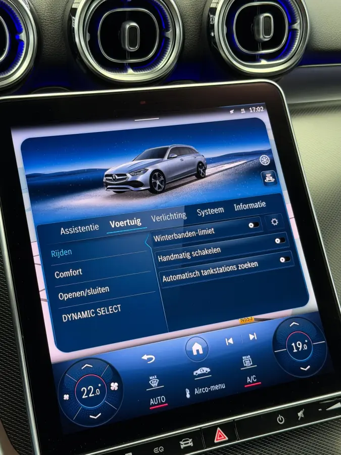 300 e Luxury Line Camera CarPlay BTW