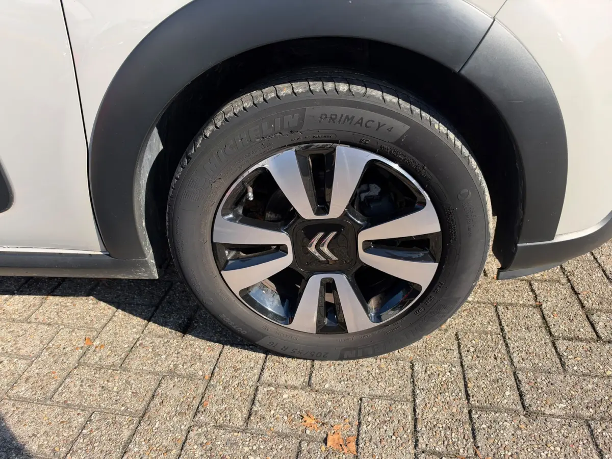 1.2 PureTech Feel, Facelift, Navi, Dealer auto, Stoel verwarming, 1ste eigenaar, INC BTW