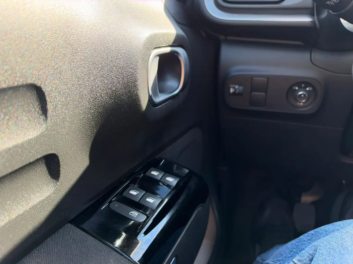 1.2 PureTech Feel, Facelift, Navi, Dealer auto, Stoel verwarming, 1ste eigenaar, INC BTW