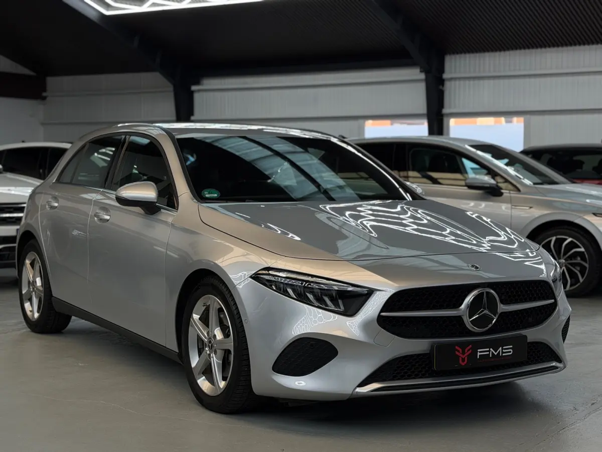 200 Luxury Line Facelift CarPlay Camera