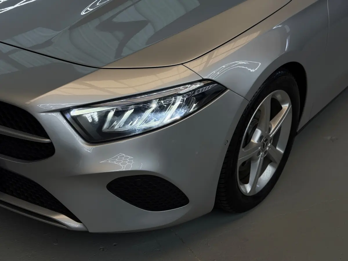 200 Luxury Line Facelift CarPlay Camera