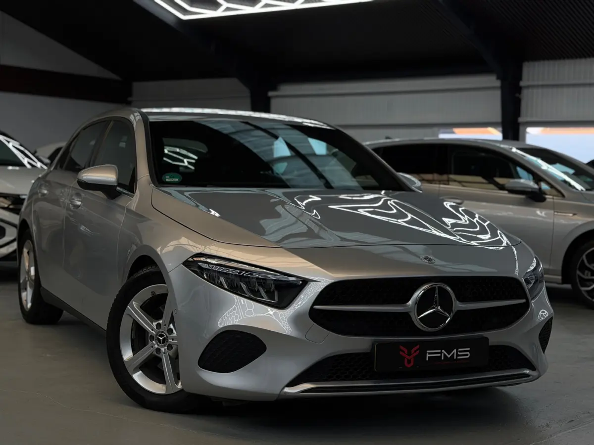 200 Luxury Line Facelift CarPlay Camera