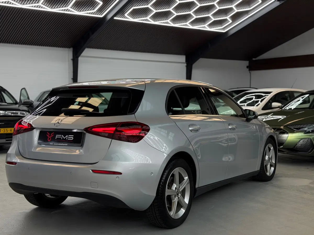 200 Luxury Line Facelift CarPlay Camera