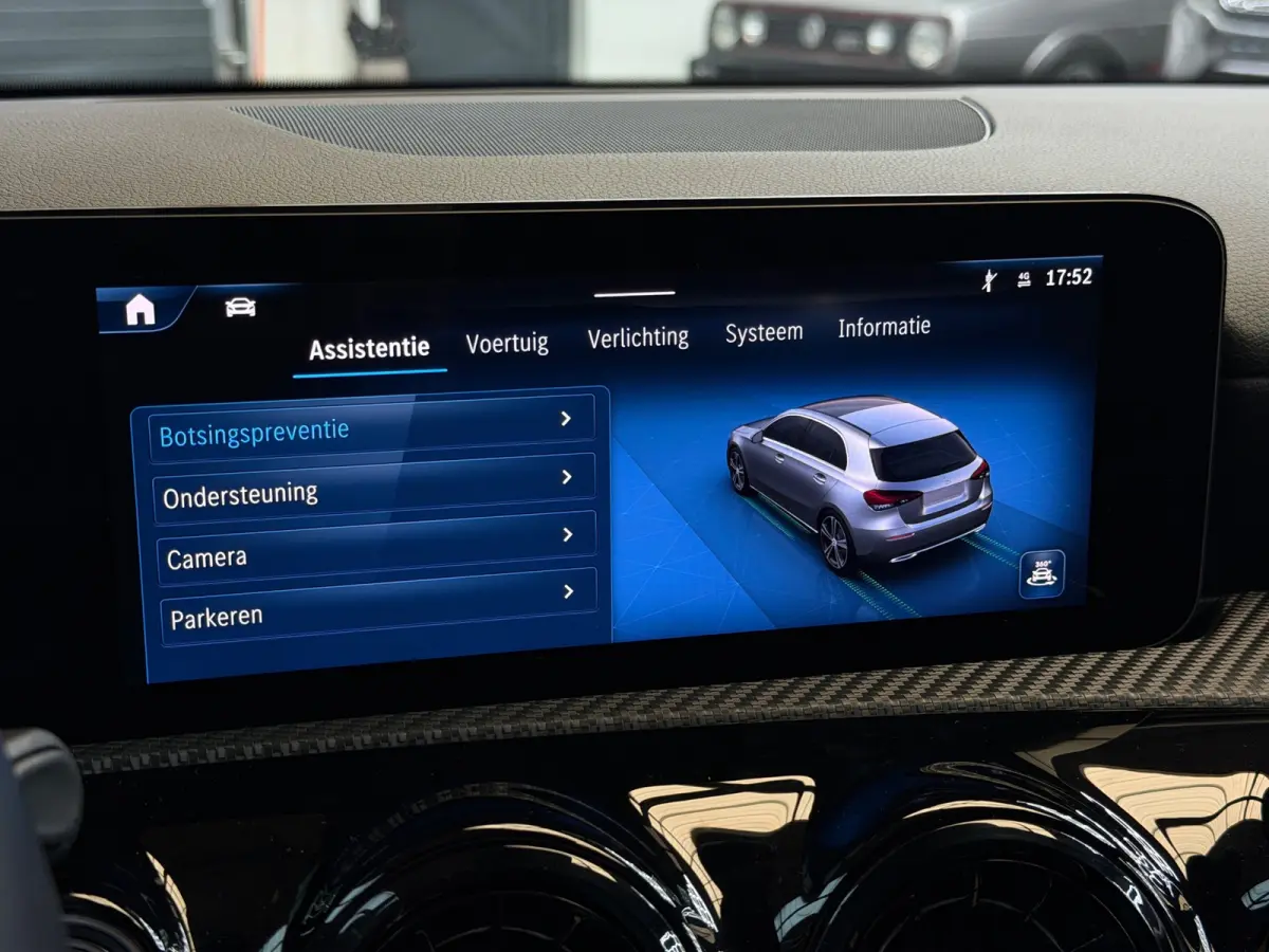 200 Luxury Line Facelift CarPlay Camera