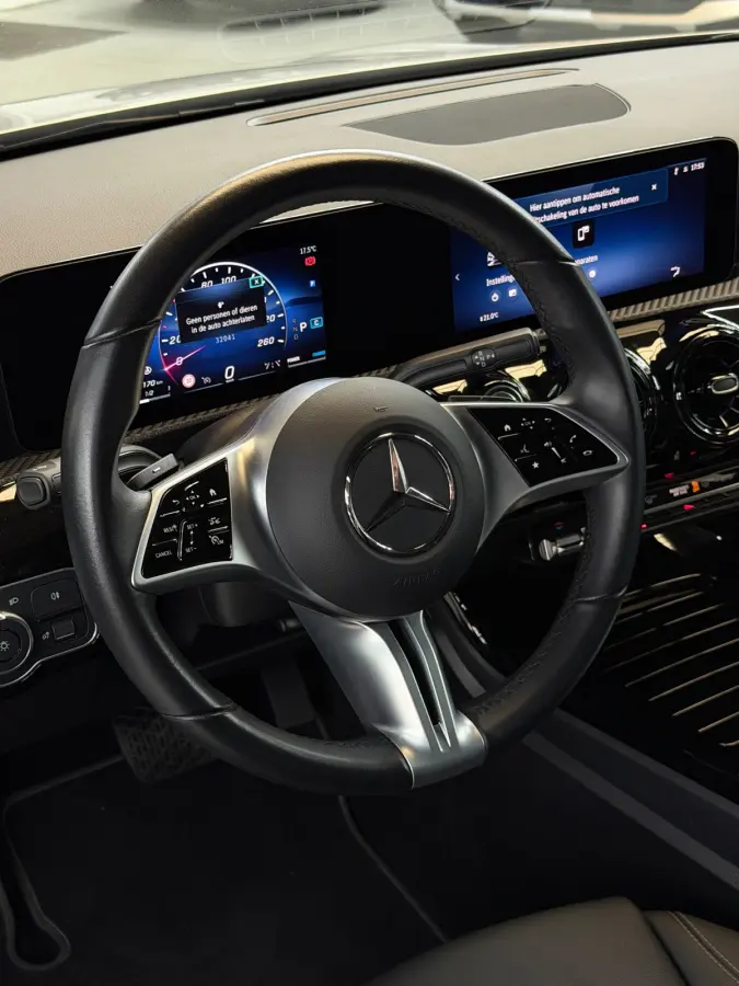 200 Luxury Line Facelift CarPlay Camera
