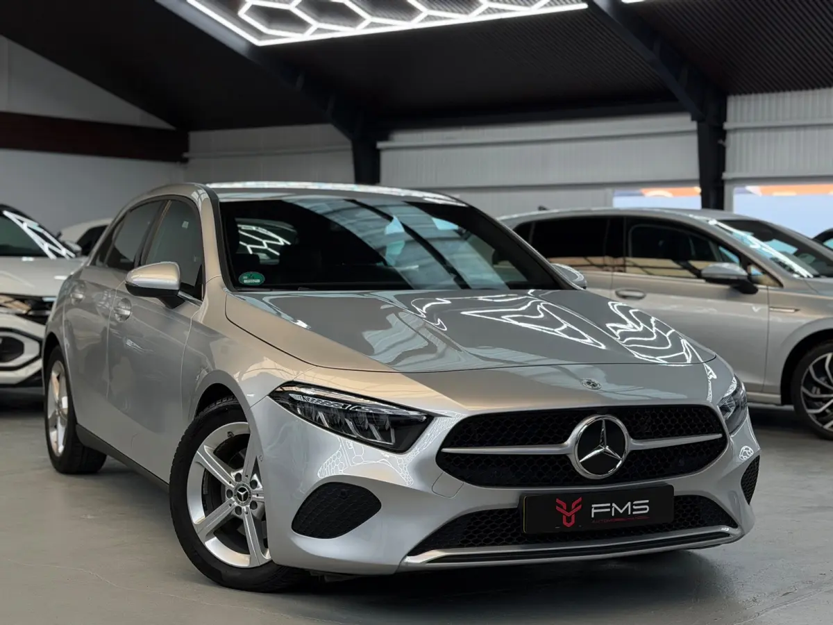 200 Luxury Line Facelift CarPlay Camera