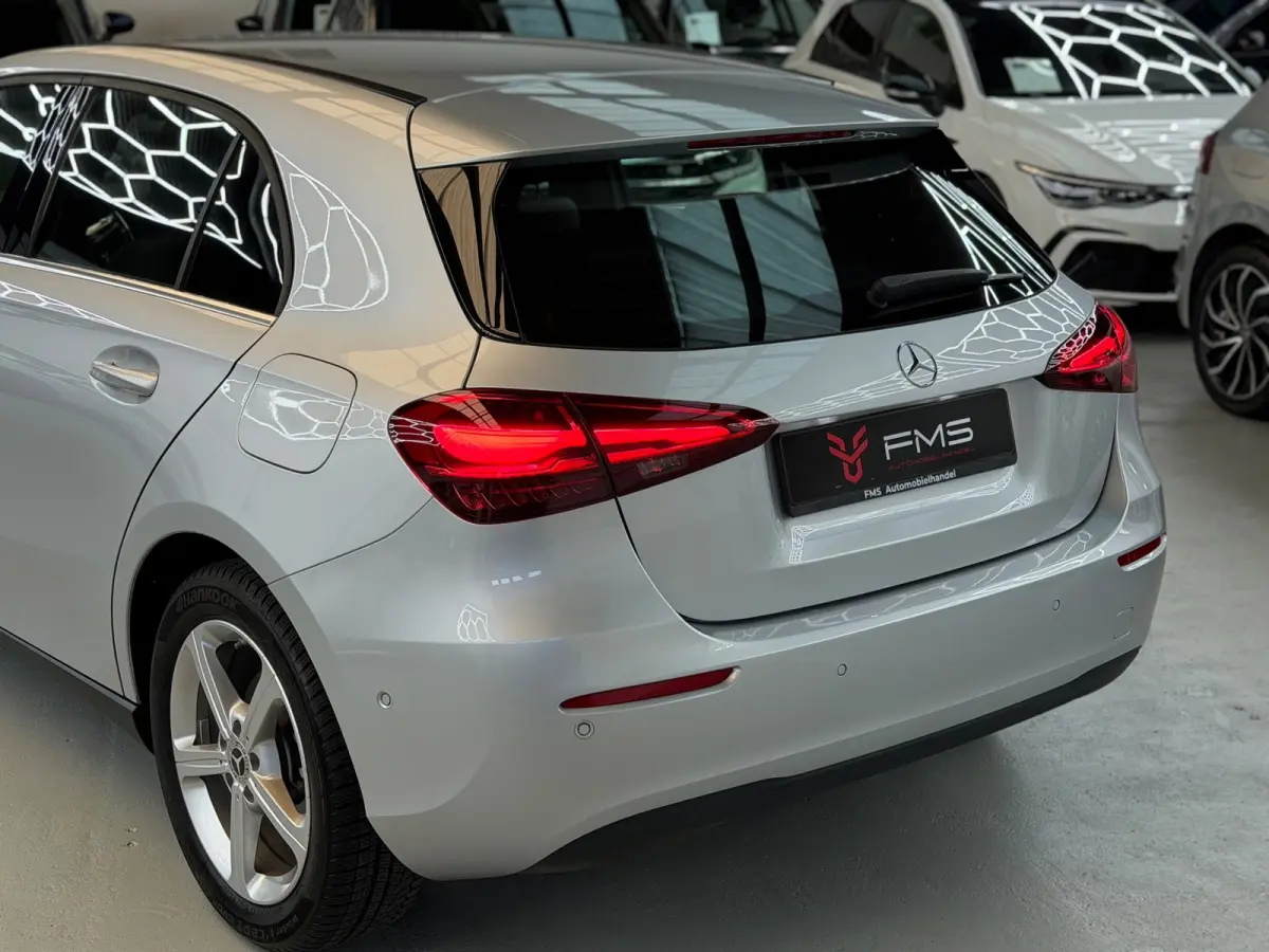 200 Luxury Line Facelift CarPlay Camera